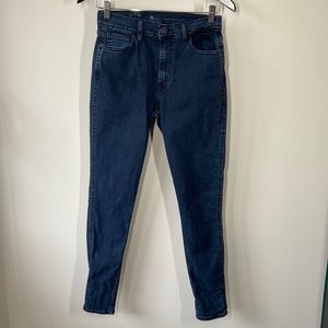 Levi’s High‑Rise Skinny Jeans – Classic Blue Denim | Style S40197 | Size 29